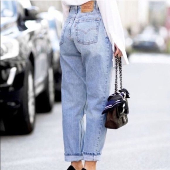 levi high rise mom jeans